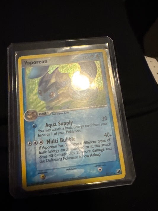 Pokemon Vaporeon 19/115 Unseen Forces LP