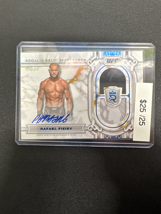 2024 Topps Royalty UFC Rafael Fiziev Regalia Relic Signatures Sapphire /25