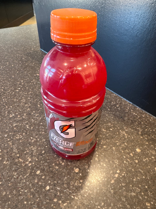Cafe Gatorade Fruit Punch Berry