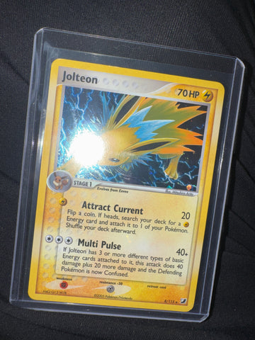 Pokémon Jolteon Unseen Forces Holo 8/115 LP