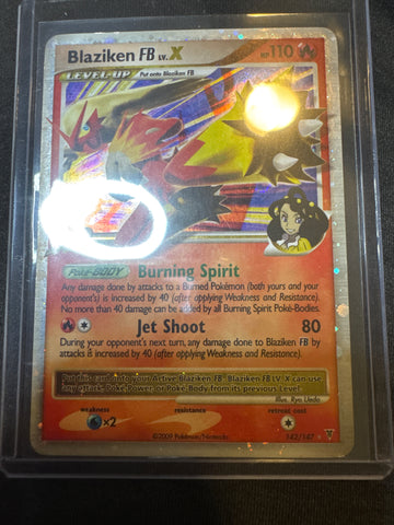 Pokemon Blaziken FB LV X 142/147 Supreme Victors DM