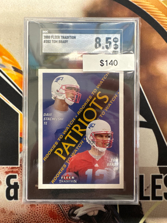 2000 Fleer Football Dave Stachelski & Tom Brady Rookies To Watch SGC 8.5