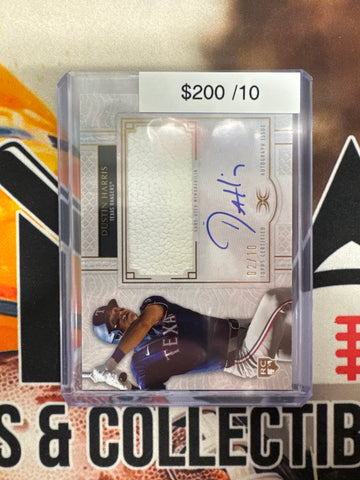 2025 Topps Definitive Collection MLB Dustin Harris Rookie First Batting Glove Relic Gold /10