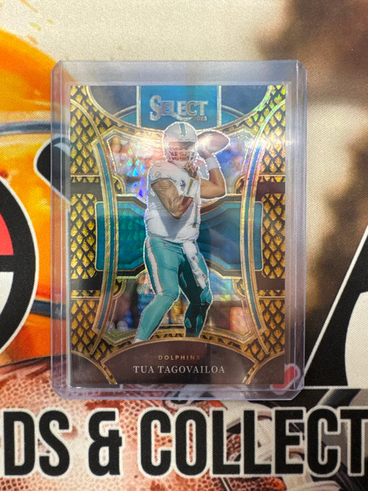 2023 Panini Select NFL Tua Tagovailoa Dragon Scale Gold Prizm /10
