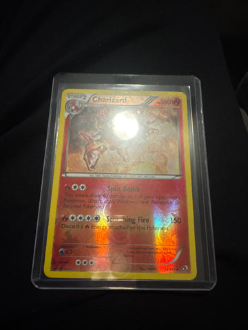 Pokémon Charizard (Legendary Treasures) 19/113 reverse holo LP