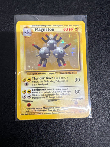 Pokemon Magneton Base Set Holo 9/102