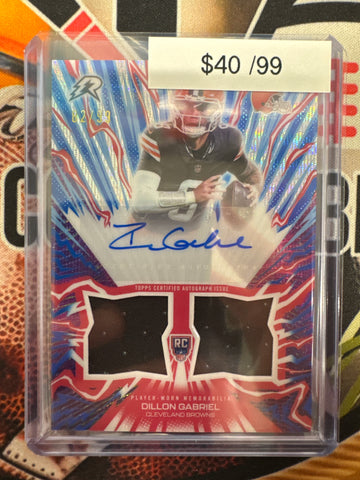 2025 Topps Resurgence NFL Dillon Gabriel Amped Up Rookie Relic Autographs Blue Refractor /99