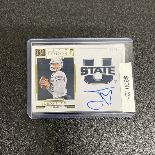 2020 Panini National Treasures Team Logos Jordan Love Rookie Auto /25