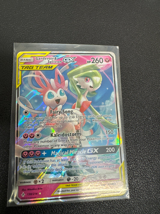 Gardevoir & Sylveon GX Tag Team 130/214
