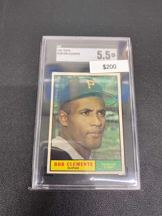 1961 MLB Topps Bob Clemente SGC 5.5