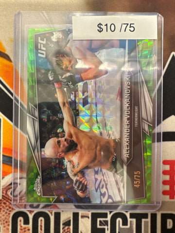 2026 Topps Chrome UFC Alexander Volkanovski Green Geometric Refractor /75