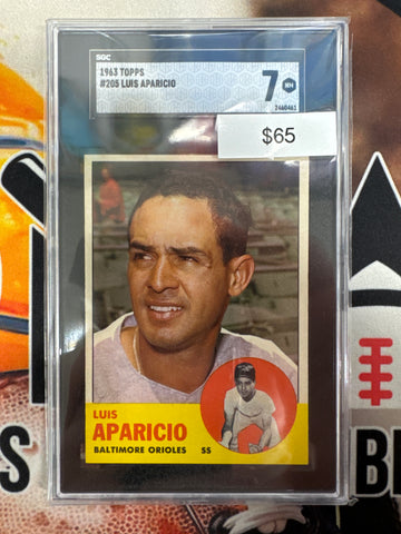 1963 Topps MLB Luis Aparicio SGC 7