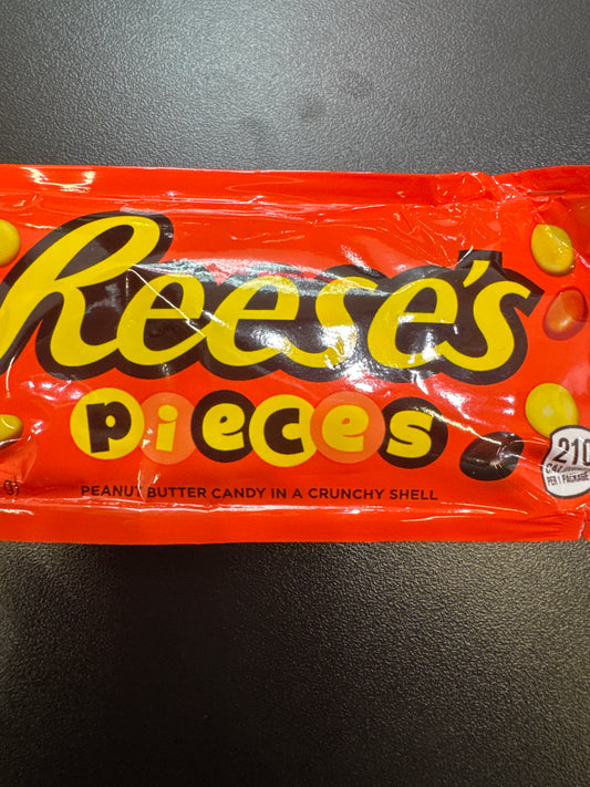 Cafe Reese’s Pieces