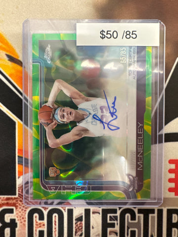 2026 Topps Chrome NBA Update Liam McNeeley Rookie Autograph Yellow/Green Lava Refractor /85