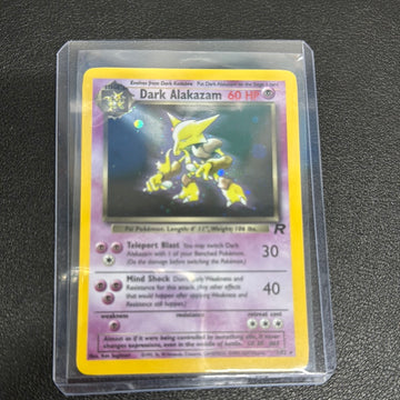 Pokémon Dark Alakazam Team Rocket Holo 1/82