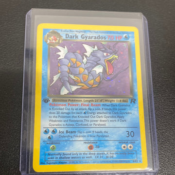 Pokémon Dark Gyarados 8/82 1st Edition Holo NM