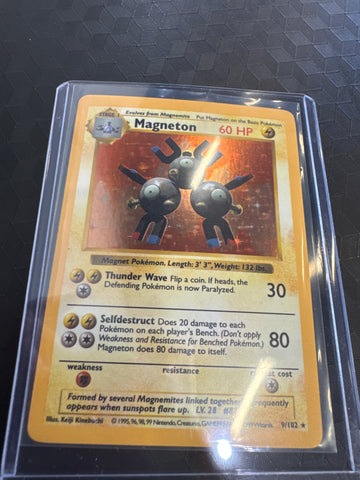 Pokemon Magneton 9/102 shadowless holo base set
