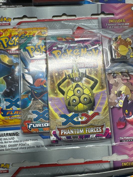 Pokemon Flashfire Furious Fists Phantom Forces 3 pack blister with pin