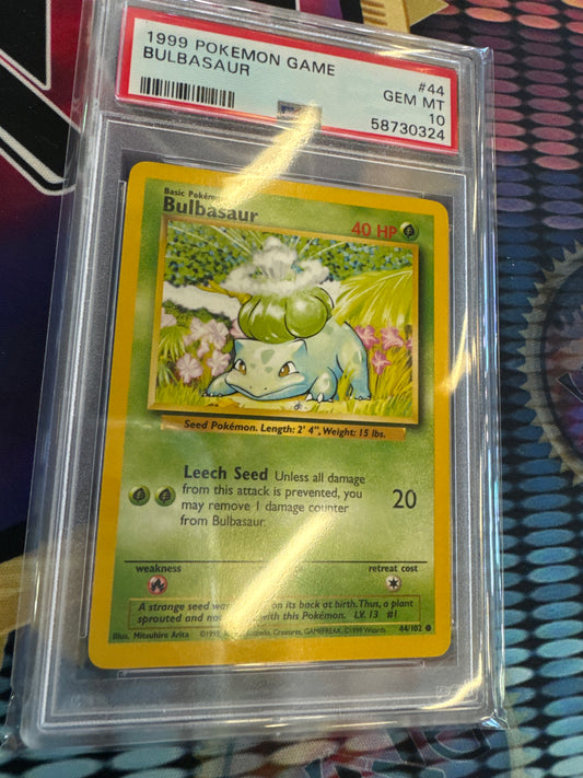 Pokemon Bulbasaur 44/102 PSA 10