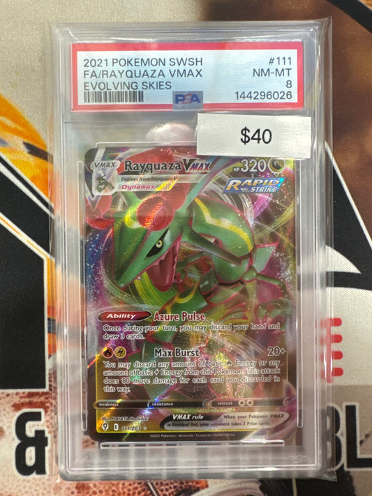 Pokémon Rayquaza Vmax 111/203 Evolving Skies PSA 8