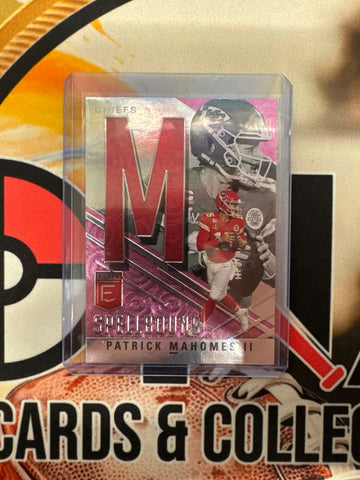 2021 Panini Donruss Elite Patrick Mahomes II Spellbound “M”
