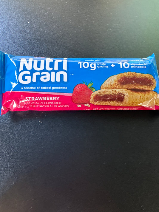 Cafe Nutrigrain Bar Strawberry