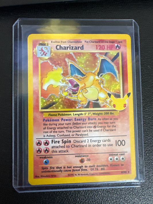 Pokémon Charizard Celebrations Classic Collection 4/102