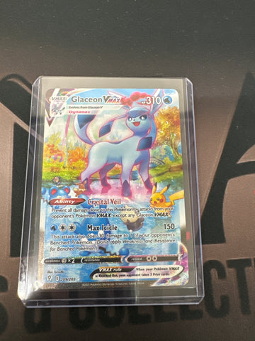 Pokémon Glaceon VMAX Evolving Skies 209/203