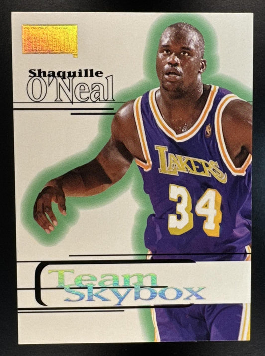 1997-98 Skybox Premium Shaquille O'Neal #240 Lakers
