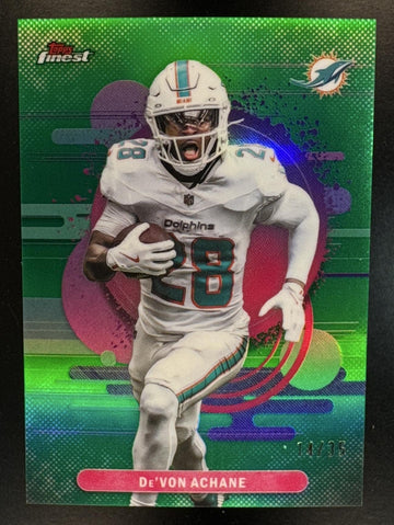 2025 Topps Finest De'Von Achane #158 Uncommon Green Refractor 14/35 Dolphins