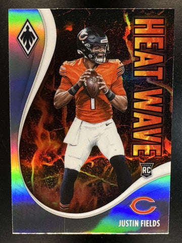 2021 Panini Phoenix Justin Fields #16 Heat Wave Prizm RC Bears