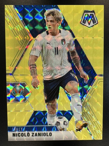 2021 Panini Mosaic UEFA EURO Nicolo Zaniolo #139 Mosaic Gold Fluorescent /10 Italy