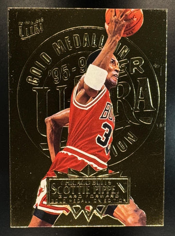 1995-96 Fleer Ultra Scottie Pippen #28 Gold Medallion Bulls