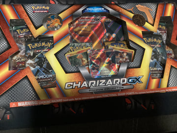 Pokémon Charizard GX Premium Collection